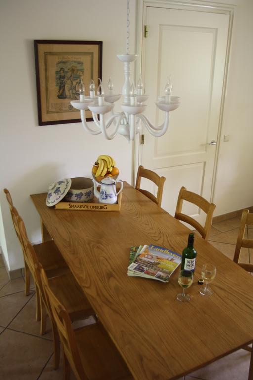 Erfgoedlogies D'Ouffenhoff Baarlo (Limburg) Phòng bức ảnh